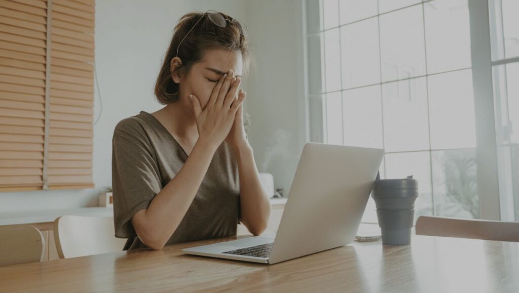 Frustración: Qué es, cómo identificarla y qué hacer para superarla